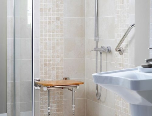 Checklist des éléments essentiels pour une salle de bain PMR (Personnes à Mobilité Réduite)